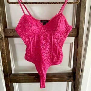 new pink lace bodysuit, size L